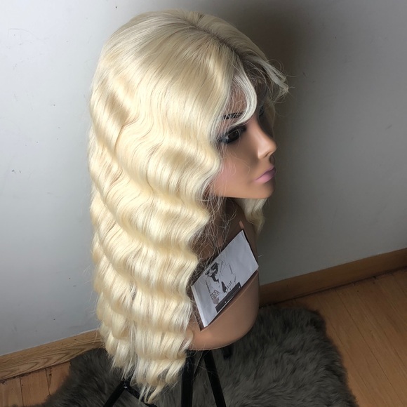 - 💫 ESA 28” BLONDE BODY WAVY LACE FRONT WIG *NEW* - Picture 5 of 13